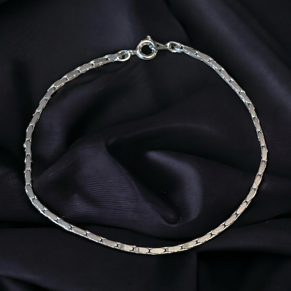 Vintage silver tone cobra chain bracelet